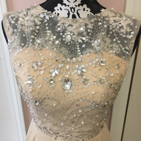 Evening gown - Picture 4 of 4